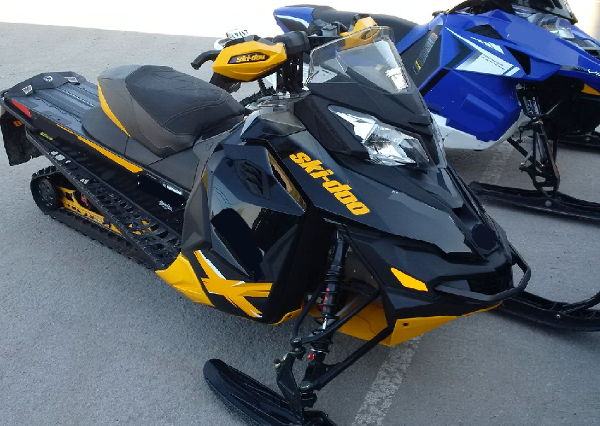 used-snowmobile2